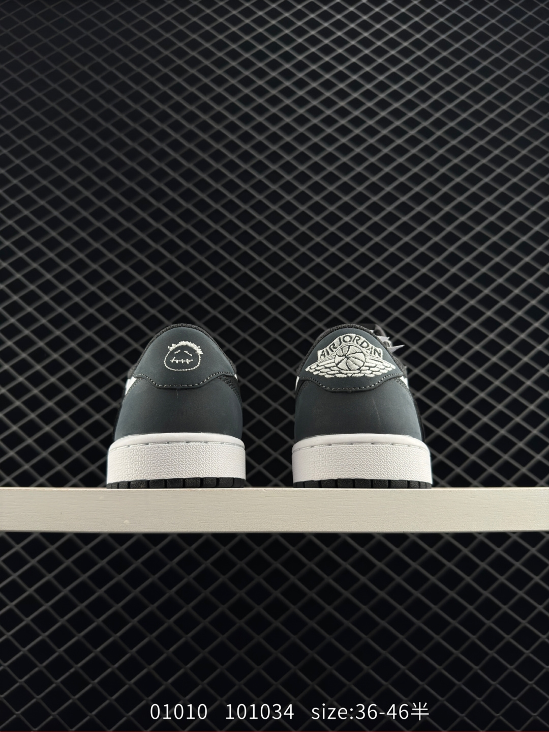 Travis Scott x Air Jordan 1 ” Reverse Mocha “